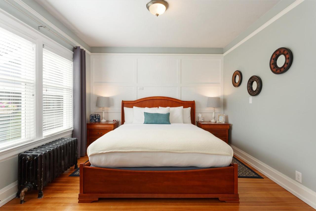 Nantucket Inn - Анакортес Екстер'єр фото